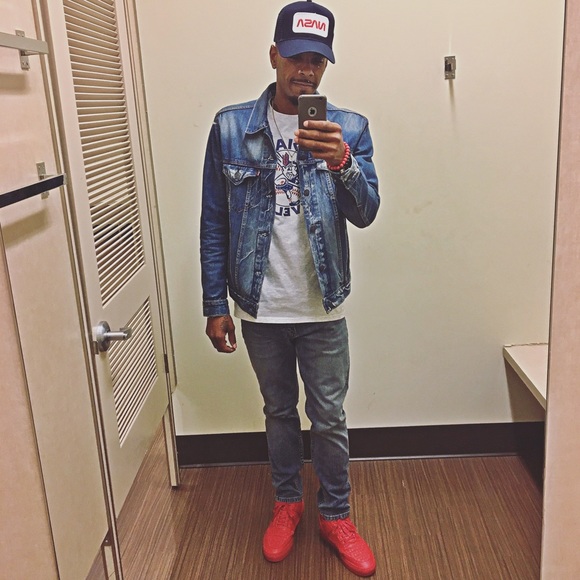 Profile Picture of Darryl Wilburn (@sbcguy) on Poshmark