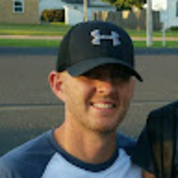 Profile Picture of Steve Lange (@droidmobile1) on Poshmark