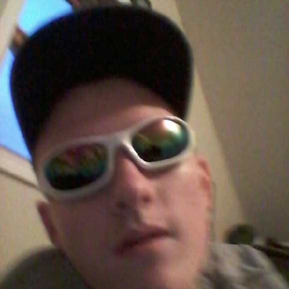 Profile Picture of Chris Luttrell (@chris17621) on Poshmark
