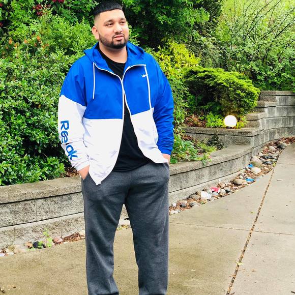 Profile Picture of Sarbjeet Singh (@sarbjeet1030) on Poshmark