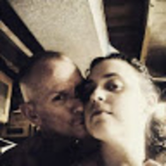 Profile Picture of Jerry Samis (@jerrysamis88) on Poshmark
