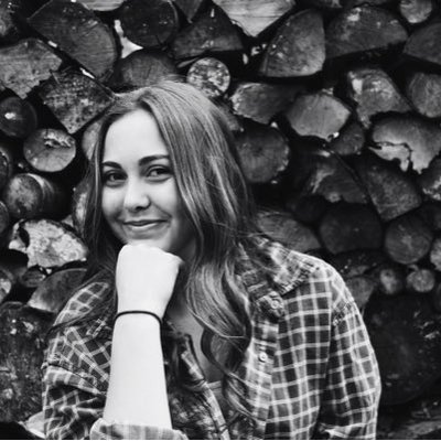 Profile Picture of Claudia Thibault (@clautibo) on Twitter