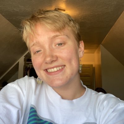 Profile Picture of Eliza Sharp (@eliza_ruth_) on Twitter