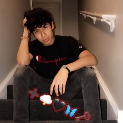 Profile Picture of Andy Astudillo (@AndyAstudillo6) on Twitter