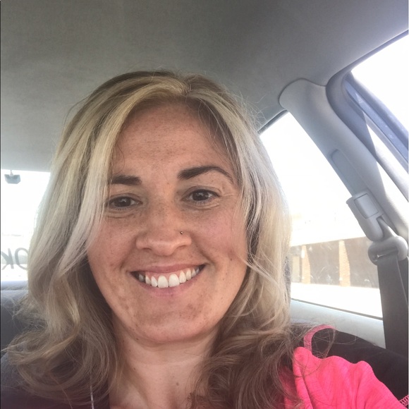 Profile Picture of Jessica Zibung (@jesszibung) on Poshmark