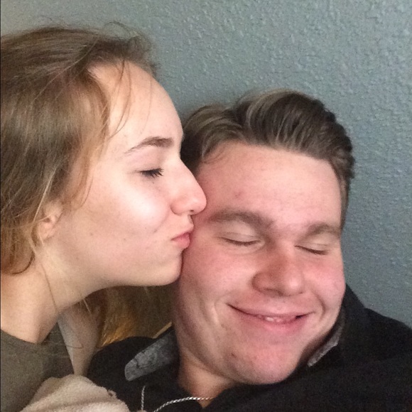 Profile Picture of Chloe Morrison (@chloegirl5656) on Poshmark