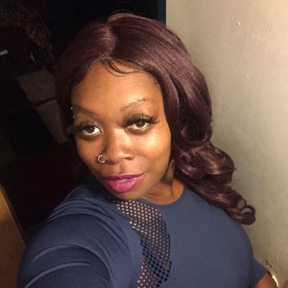 Profile Picture of Tawanda Mckellar (@tawandamckellar) on Poshmark