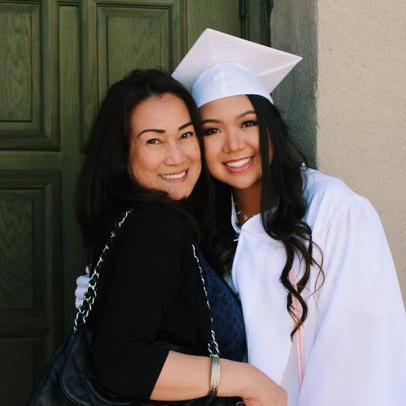 Profile Picture of Alexa Branzuela (@abranzuela17) on Poshmark