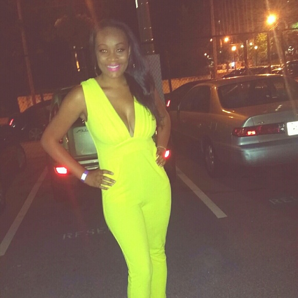 Profile Picture of Britney Lovelace (@lawson0803) on Poshmark