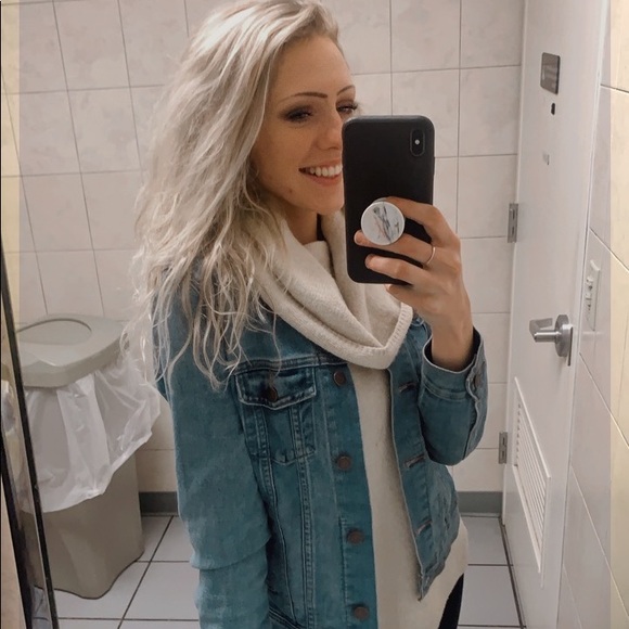 Profile Picture of Savannah Dunlap (@dunlapsav06) on Poshmark