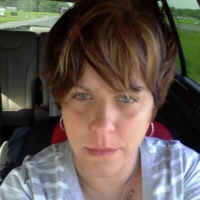 Profile Picture of Christine (@chrissamp74) on Twitter