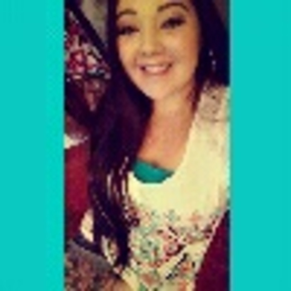 Profile Picture of Brittany Lafountaine (@brittany_1994) on Poshmark