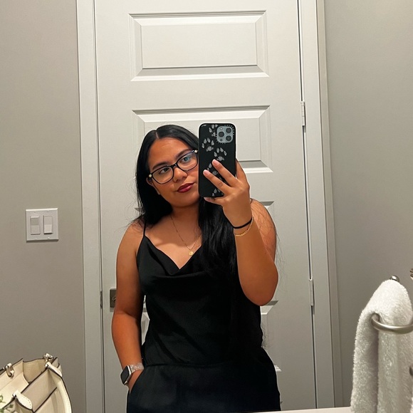 Profile Picture of Bethanny Arancibia (@barancibia) on Poshmark