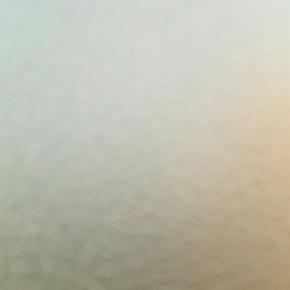 Profile Picture of Candi Ujueta (@candiujueta) on Poshmark