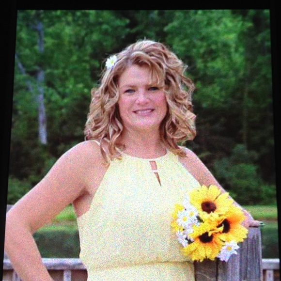 Profile Picture of Durenda Lemaster (@durenda77) on Poshmark