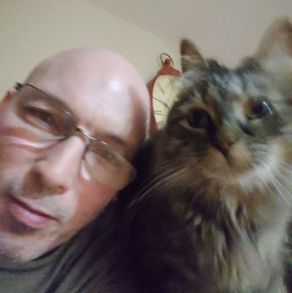 Profile Picture of John Pacaud (@johnpacaud2112) on Poshmark