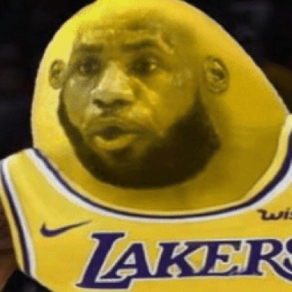 Profile Picture of Brian Lee (@briguy4) on Poshmark