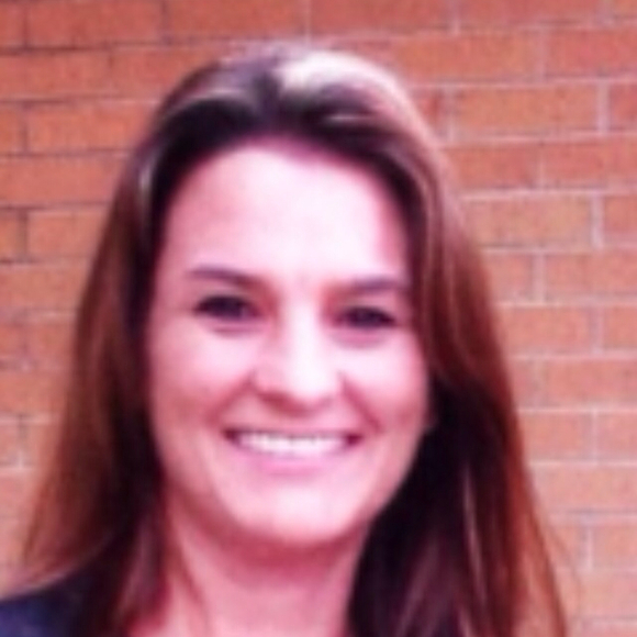 Profile Picture of Janet Houseberg (@jhouseberg) on Poshmark