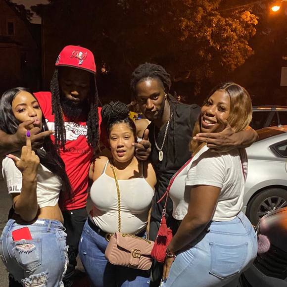 Profile Picture of Paul Ellis (@paulellis765) on Poshmark