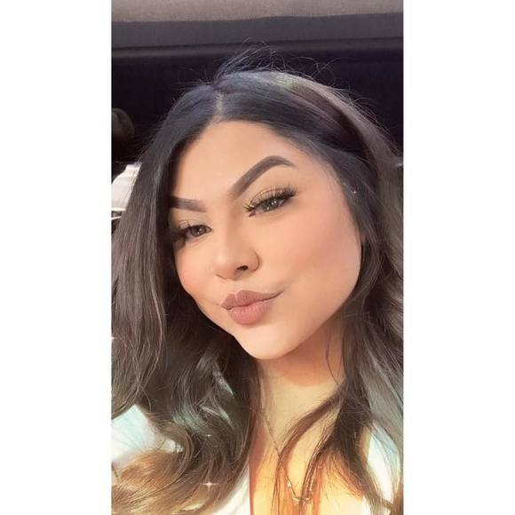 Profile Picture of Adriana Preciado (@alejandra_14) on Poshmark