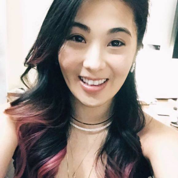 Profile Picture of Ash Euri (@ashleyerho) on Poshmark