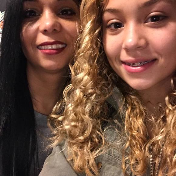 Profile Picture of Anabelle Ramirez (@beelleg) on Poshmark