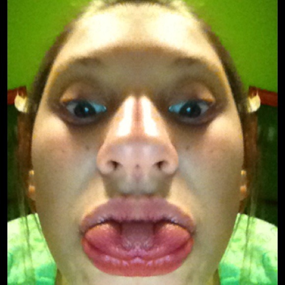 Lily Hayman - Poshmark Profile Picture of Lily Hayman (@lilyhayman1234) on Poshmark