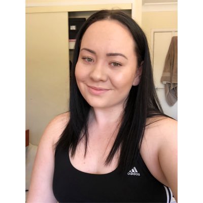 Profile Picture of Tianni Bird (@TiaIsabelle) on Twitter