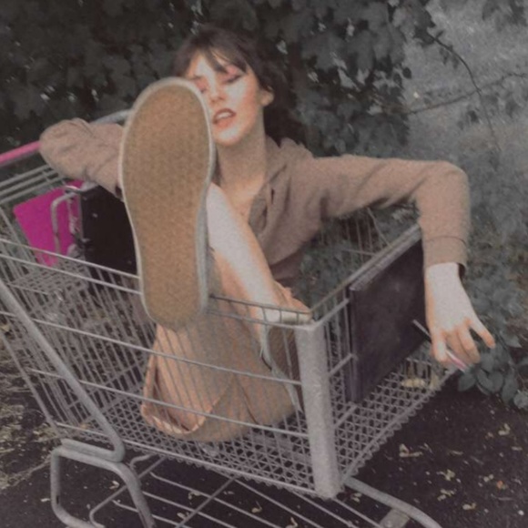 Profile Picture of Alexis Dupont (@alexis514dupont) on Poshmark