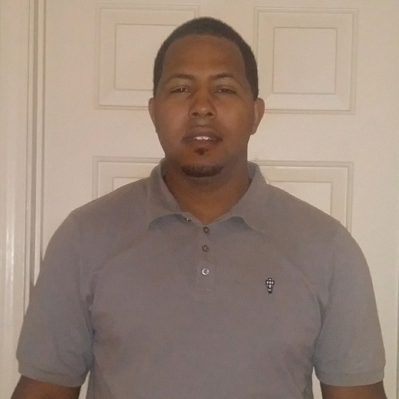 Profile Picture of Brandon Davis (@bdavis4074) on Poshmark