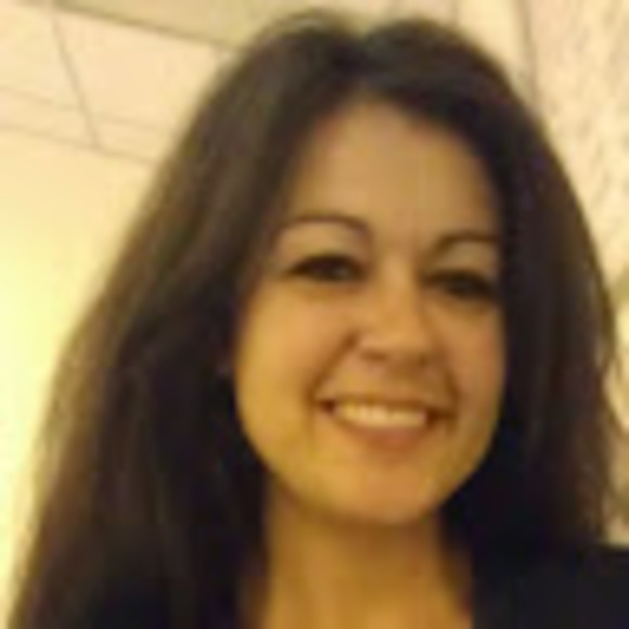 Profile Picture of Jennifer Korbos (@jenpenz77) on Poshmark