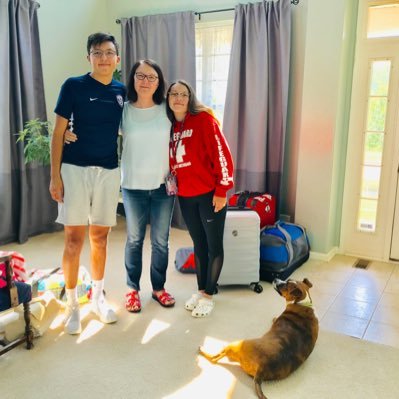 Profile Picture of Elizabeth Walrath (@ElizabethWalra3) on Twitter