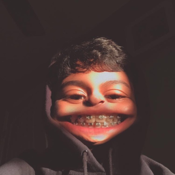 Profile Picture of Steven Lozano (@steve2502) on Poshmark