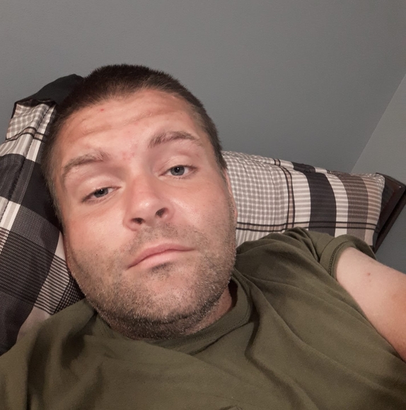 Profile Picture of Joshua Morrison (@joshuamorris125) on Poshmark