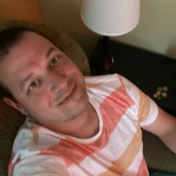 Profile Picture of Chad Mueller (@chadmueller) on Poshmark