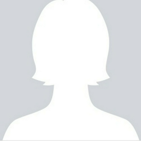 Profile Picture of Janet Aiello (@ja_36) on Poshmark