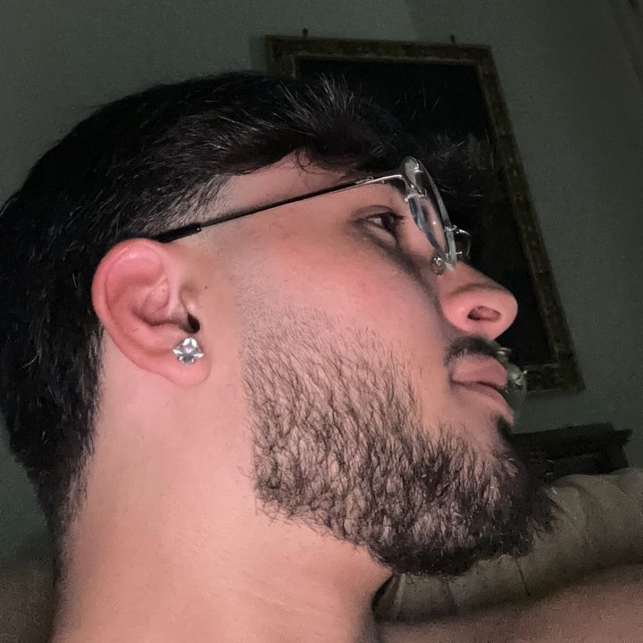 Profile Picture of D A N I E L E 💋 (@daniele.pascale) on Tiktok