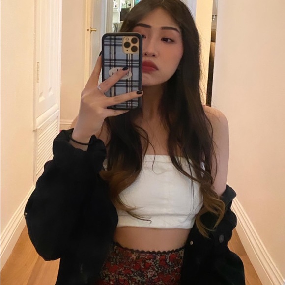 Profile Picture of Nathalie Le (@nemuriehime) on Poshmark