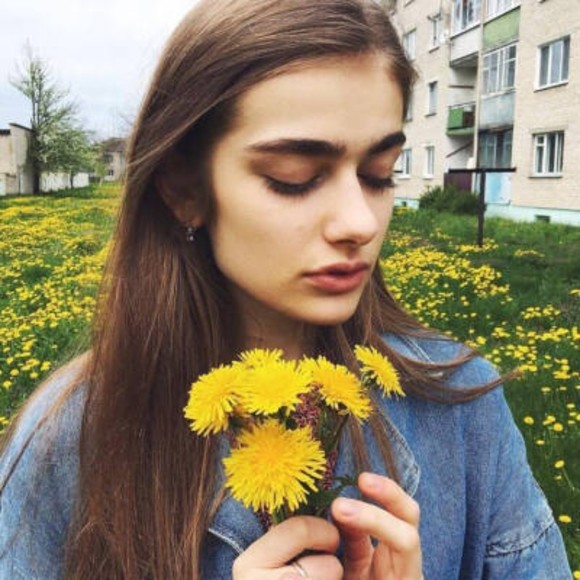 Profile Picture of Ted Smith| (@atianawroe40) on Poshmark