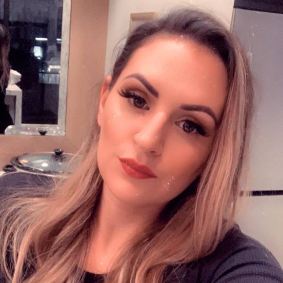 Profile Picture of Erica Trosclair (@style1983) on Poshmark