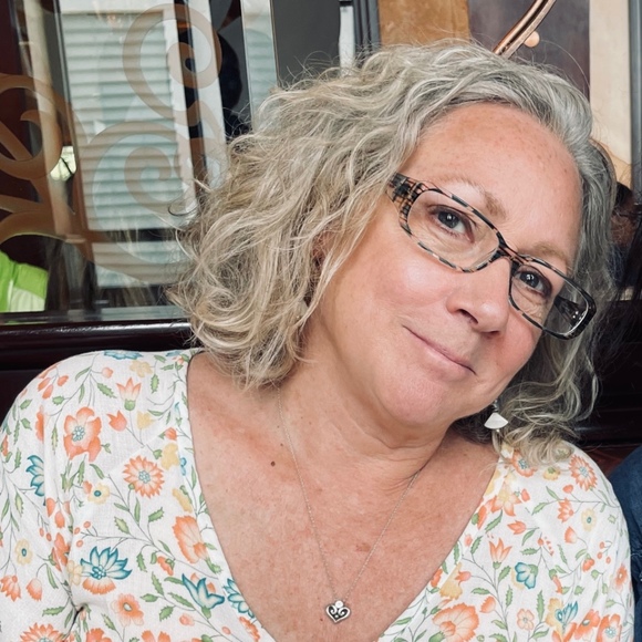 Profile Picture of Shiryl Kaplan (@gypsy4god) on Poshmark