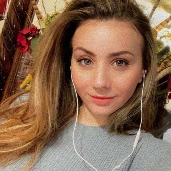 Profile Picture of Mergime Grajqevci (@gime_prettygirl) on Poshmark