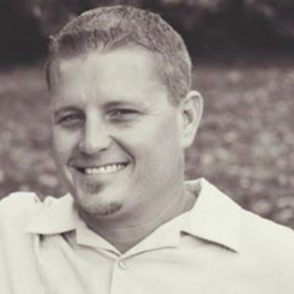 Profile Picture of Bryan Carter (@bryancarter520) on Poshmark