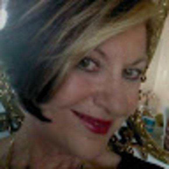 Joanna Gerard - Poshmark Profile Picture of Joanna Gerard (@joannamgerard) on Poshmark