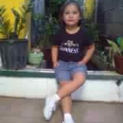 Profile Picture of Emerald Jade Lim (@Lim_emerald) on Twitter