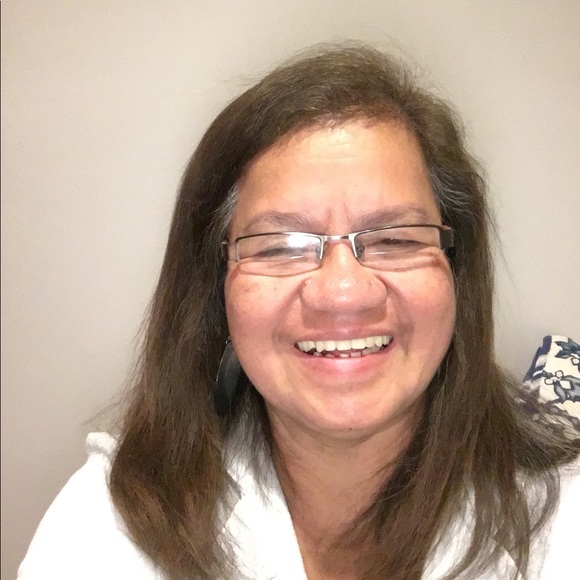 Profile Picture of Divinia Gutierrez (@pecos1121) on Poshmark