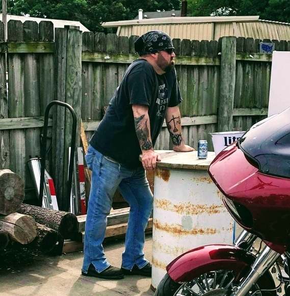 Profile Picture of Erik Shute (@crows79) on Poshmark