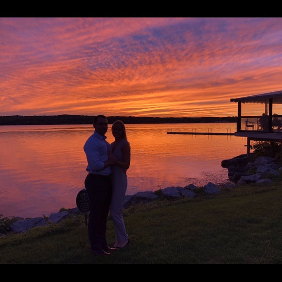 Profile Picture of Danielle Alexander (@dma8795) on Poshmark