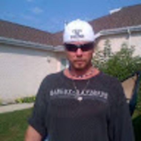 Profile Picture of Cory Hobbs (@coryhobbs544) on Poshmark