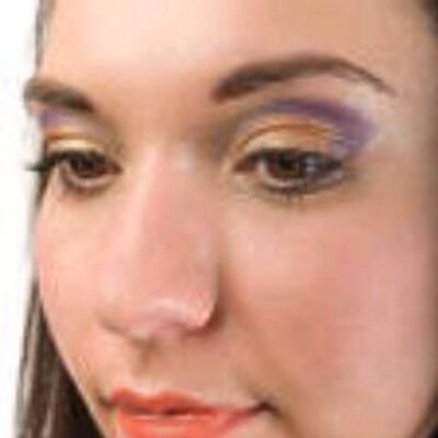 Profile Picture of Angie Blum (@FriendlyTemptin) on Twitter
